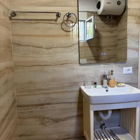 Roboci Apartament *