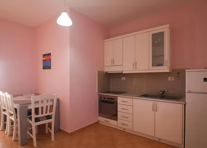 Roboci Apartment Sarande