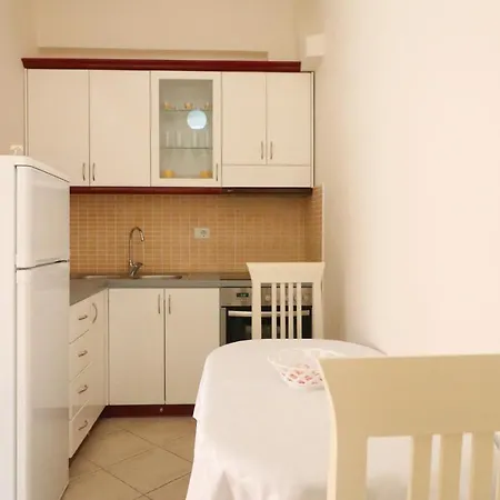 Apartment Vila Roboci Sarande