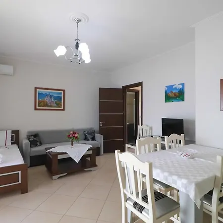 Vila Roboci Apartment