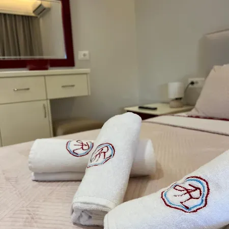 Roboci Apartament *
